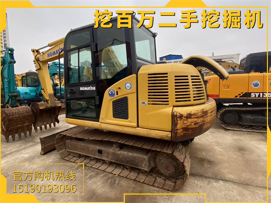 Komatsu pc70 used excavator小松PC70-8二手挖掘機液壓挖掘機高效、節能、環保，采用小松大功率、環保型SAA4D95LE渦輪增壓發動機，標準配備自動降速功能，有效控制燃油消耗多種工作模式可供選擇。