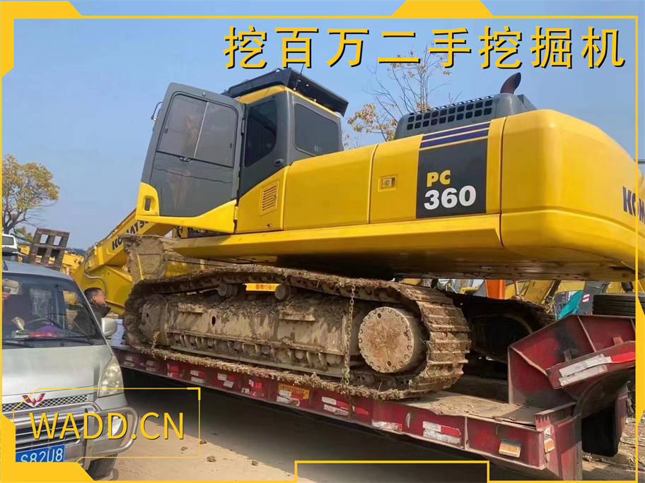 二手小松360挖掘機順利發往新疆，助力當地基礎設施建設