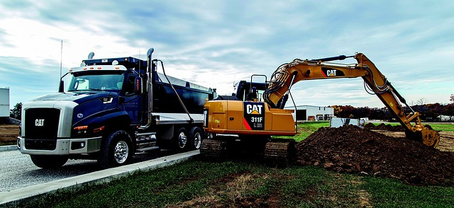 二手挖掘機在農業基礎設施項目中的應用及其優勢 Applications and Advantages of Second-Hand Excavators in Agricultural Infrastructure Projects